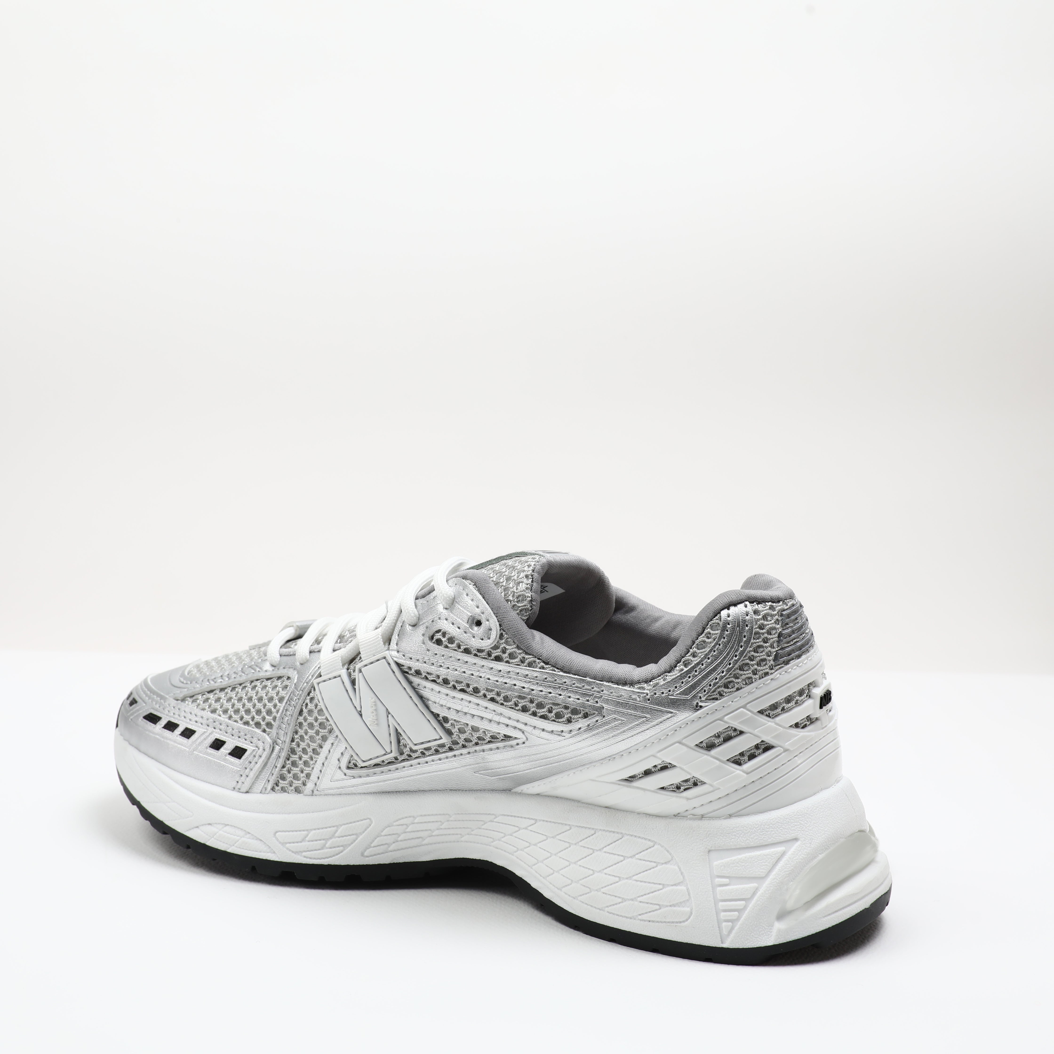 SHOES - MEN - CASUAL