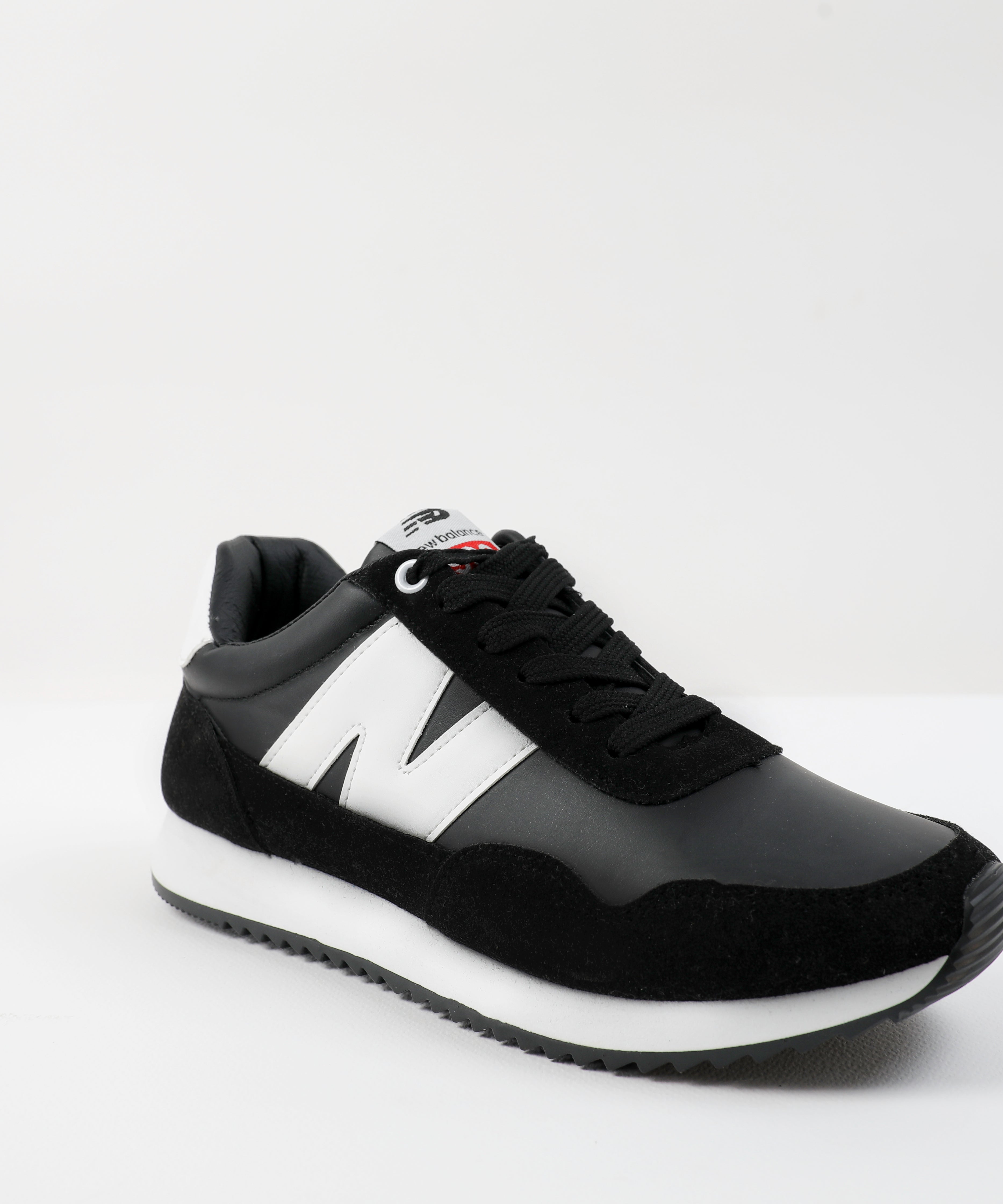 SHOES - MEN - CASUAL