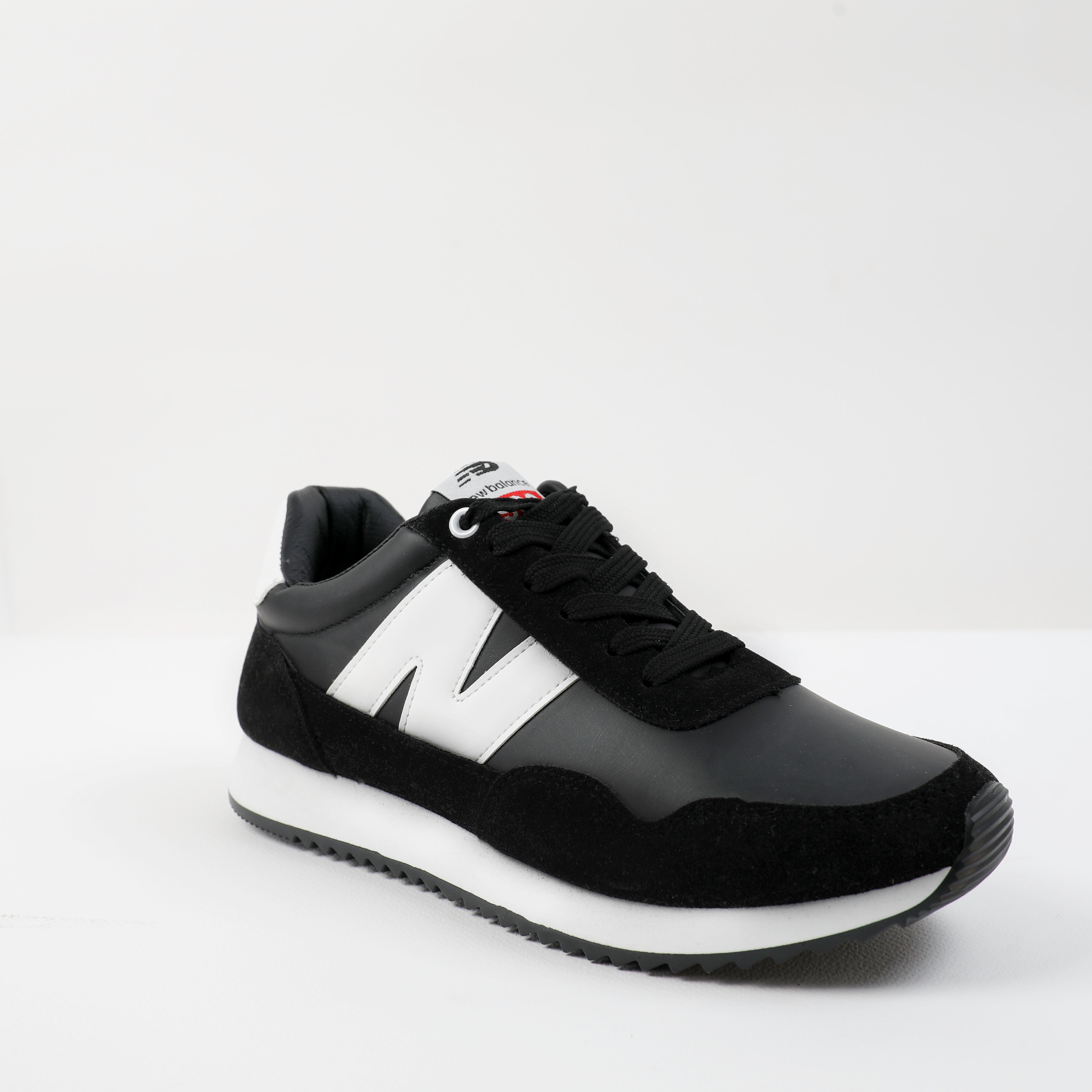 SHOES - MEN - CASUAL