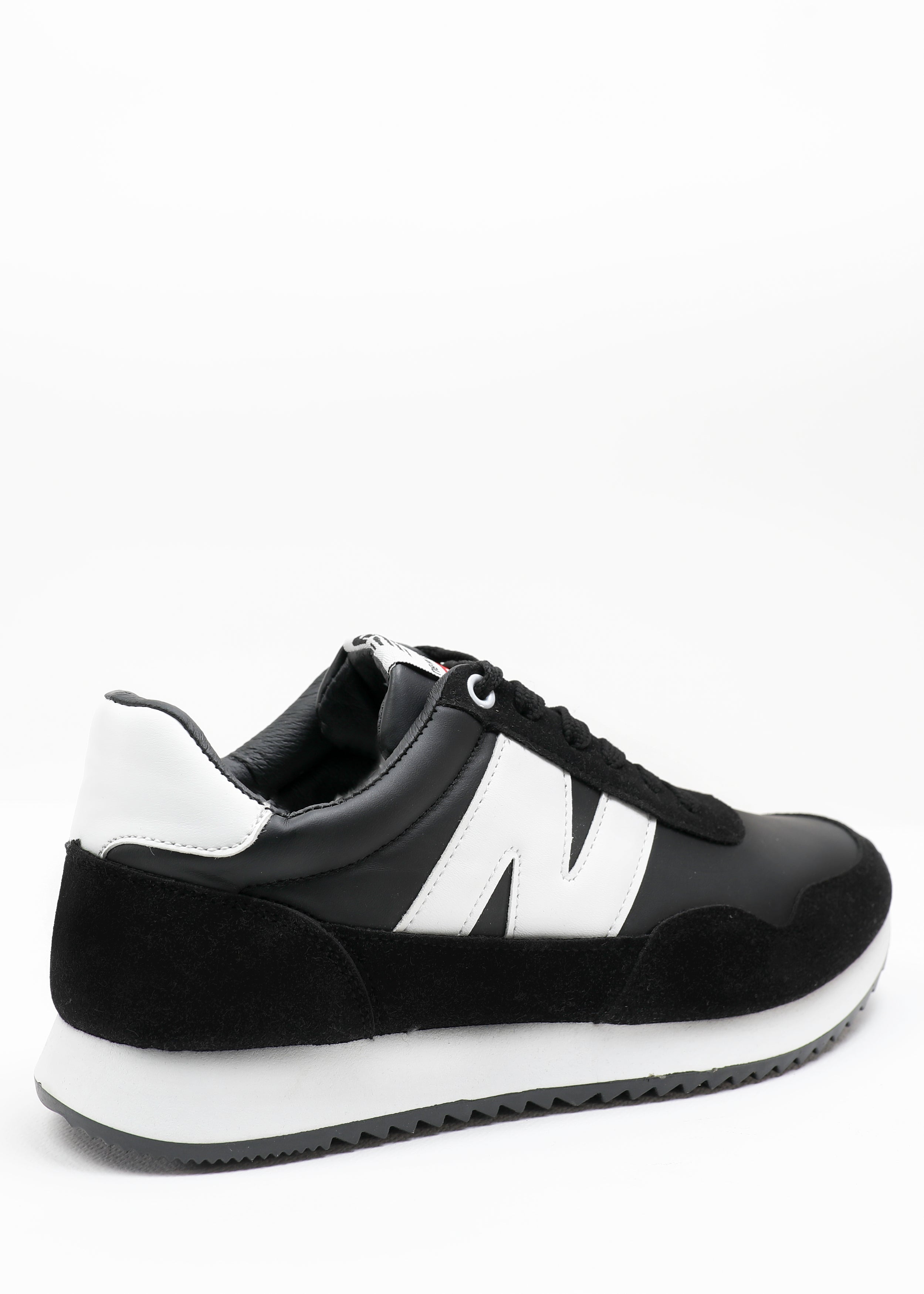 SHOES - MEN - CASUAL