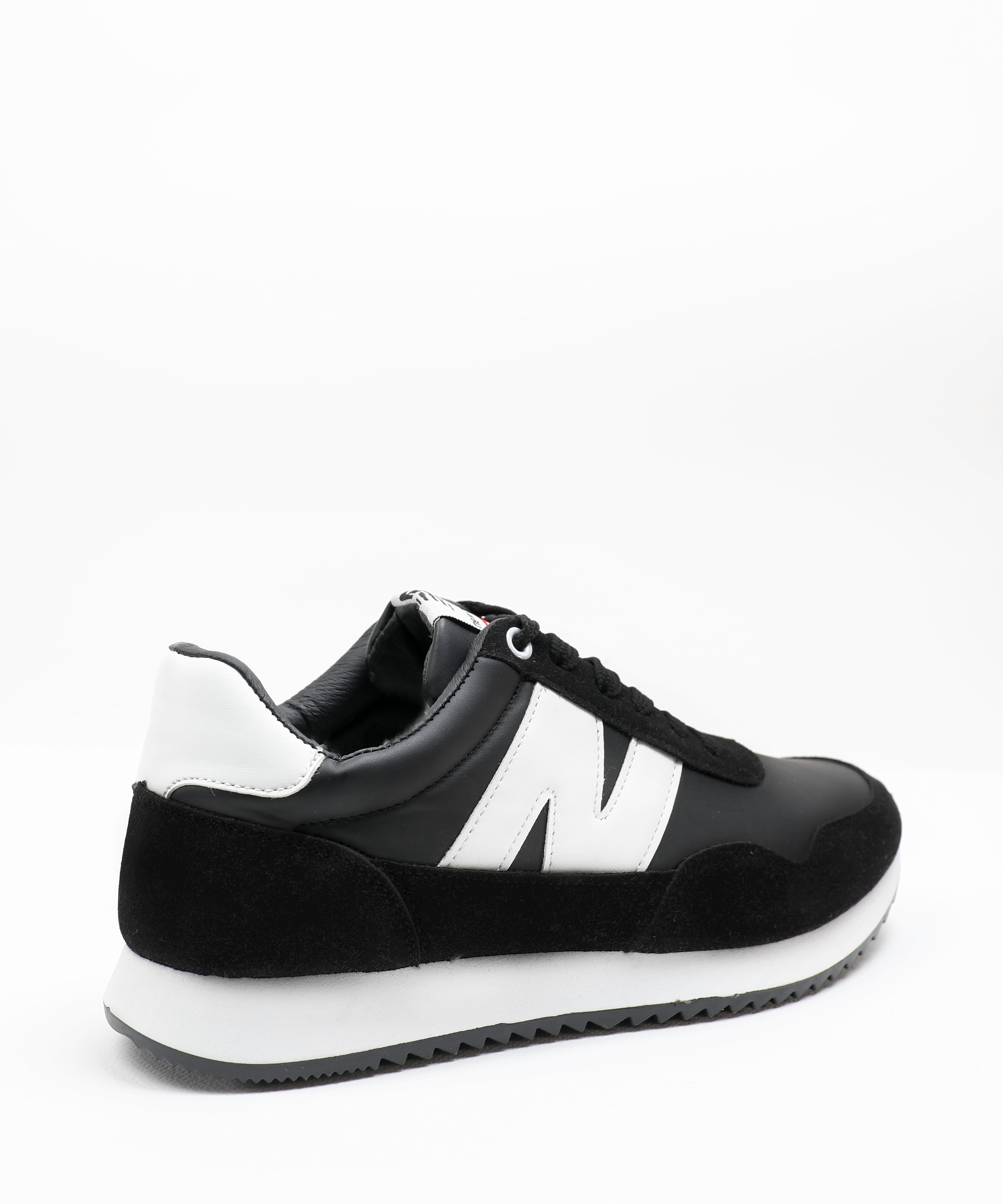 SHOES - MEN - CASUAL