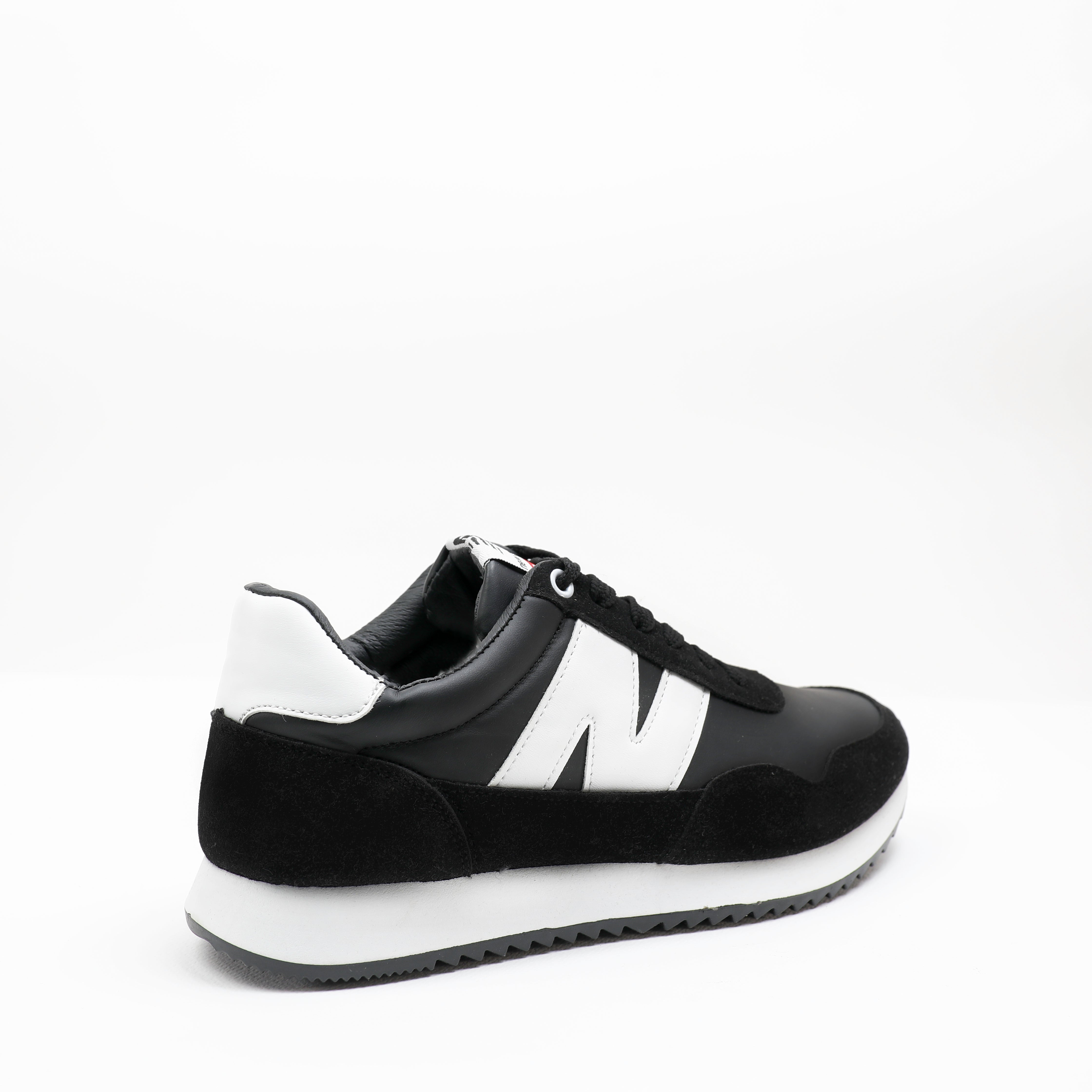 SHOES - MEN - CASUAL