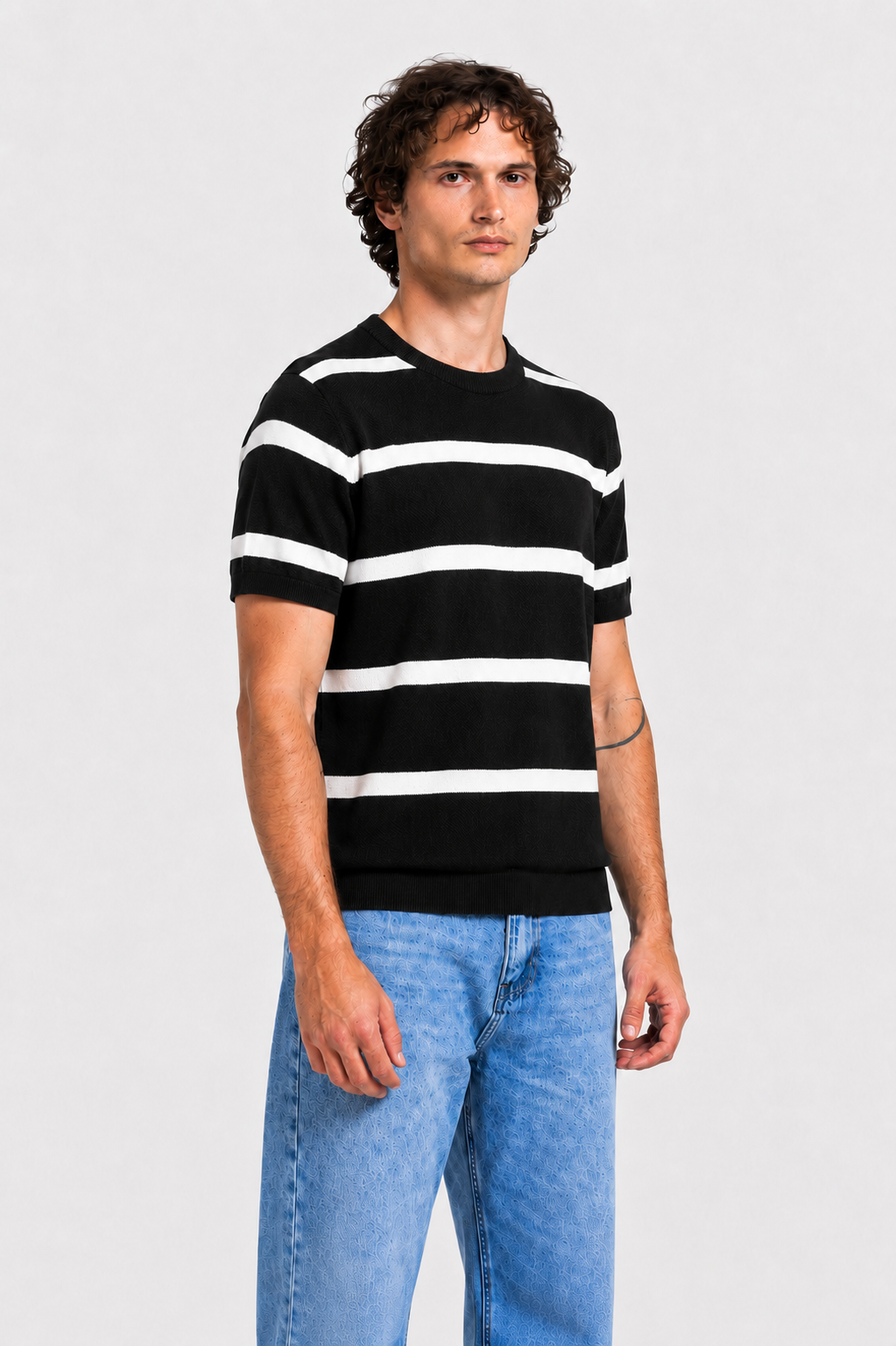 T-Shirt - Men - Striped