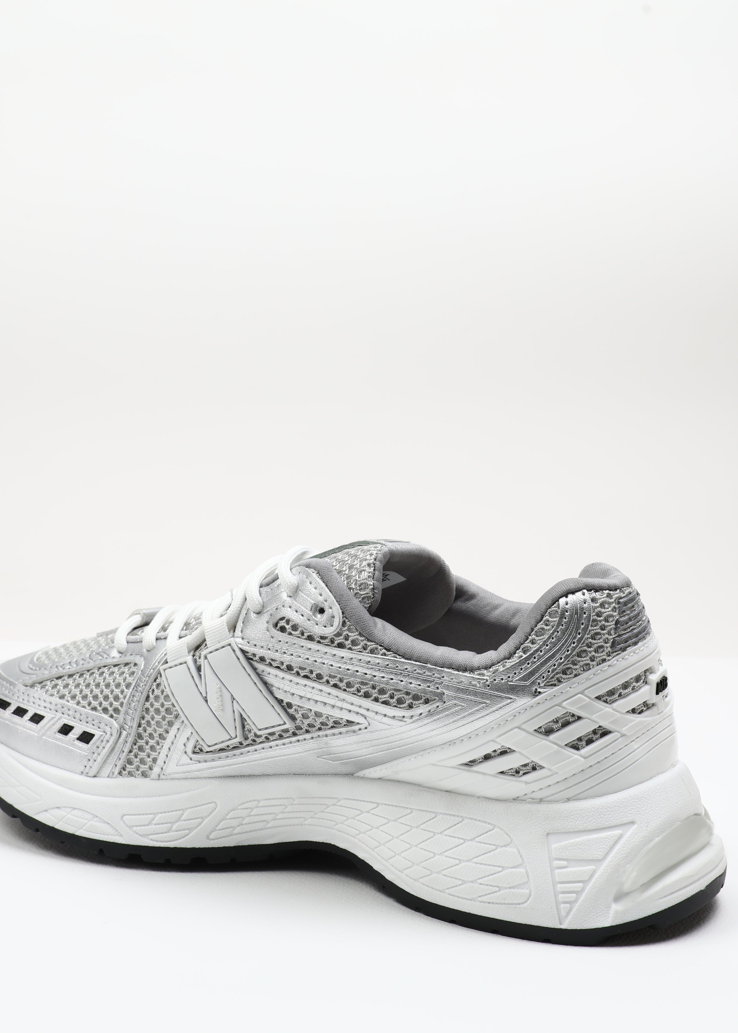 SHOES - MEN - CASUAL