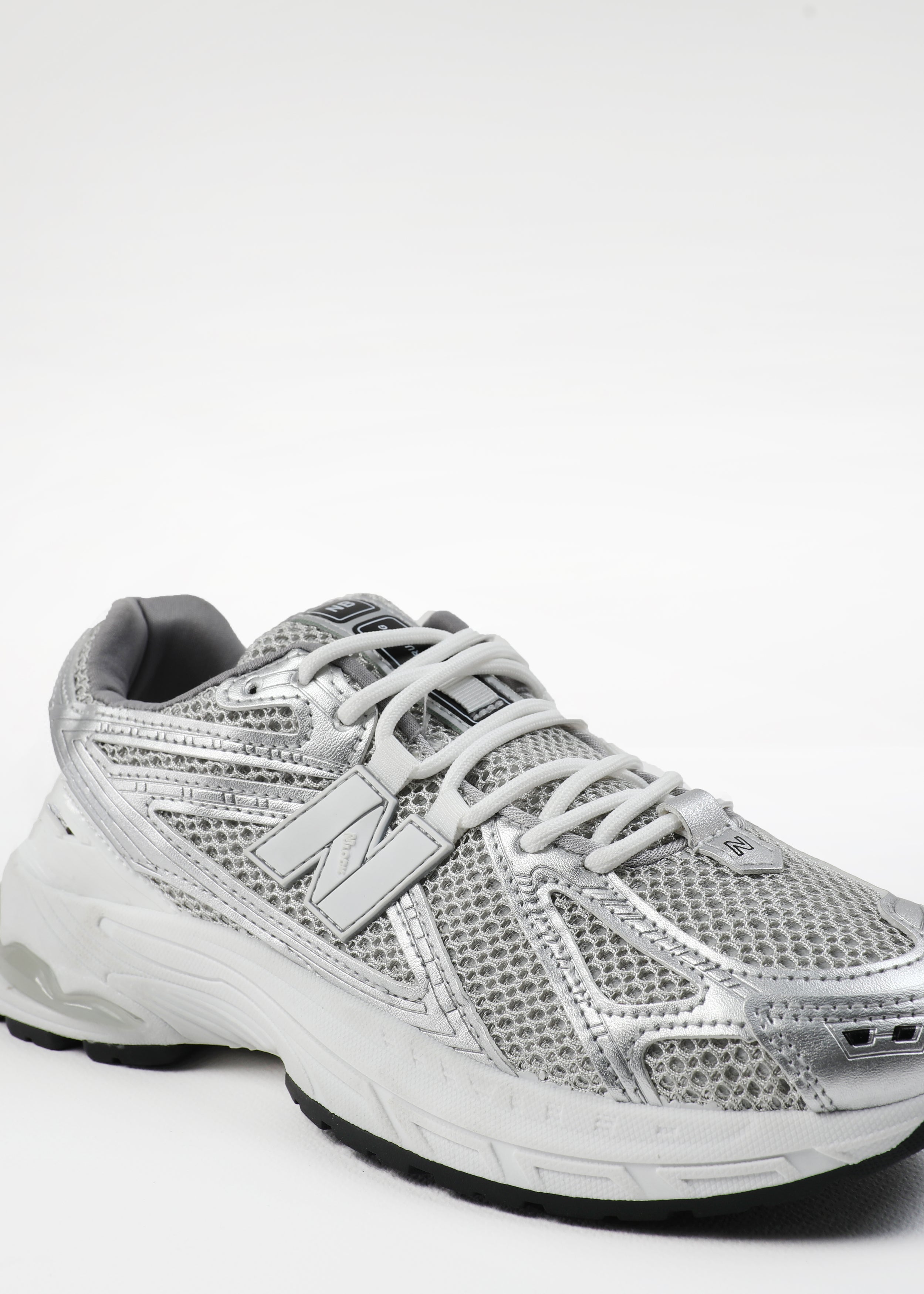 SHOES - MEN - CASUAL