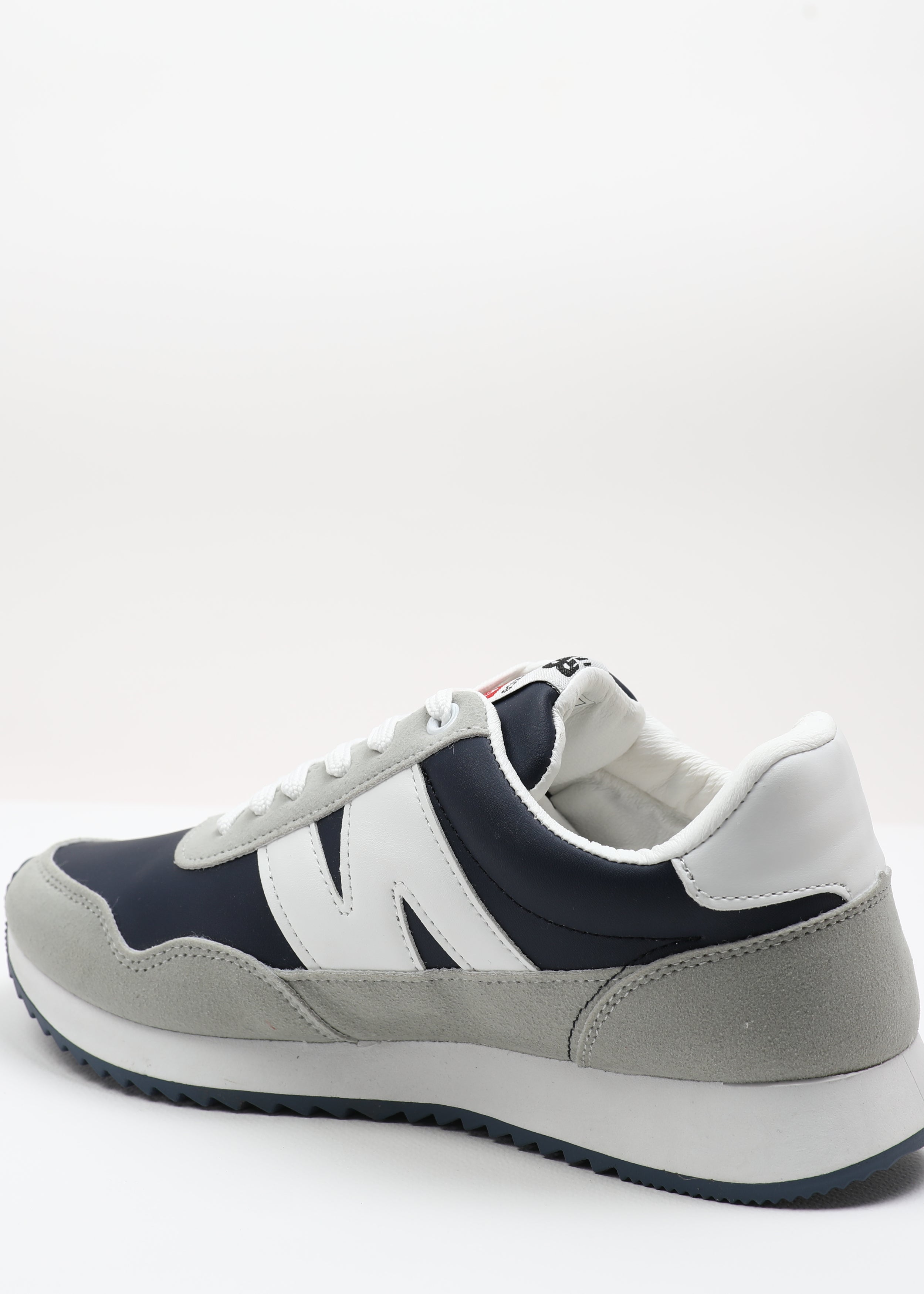 SHOES - MEN - CASUAL