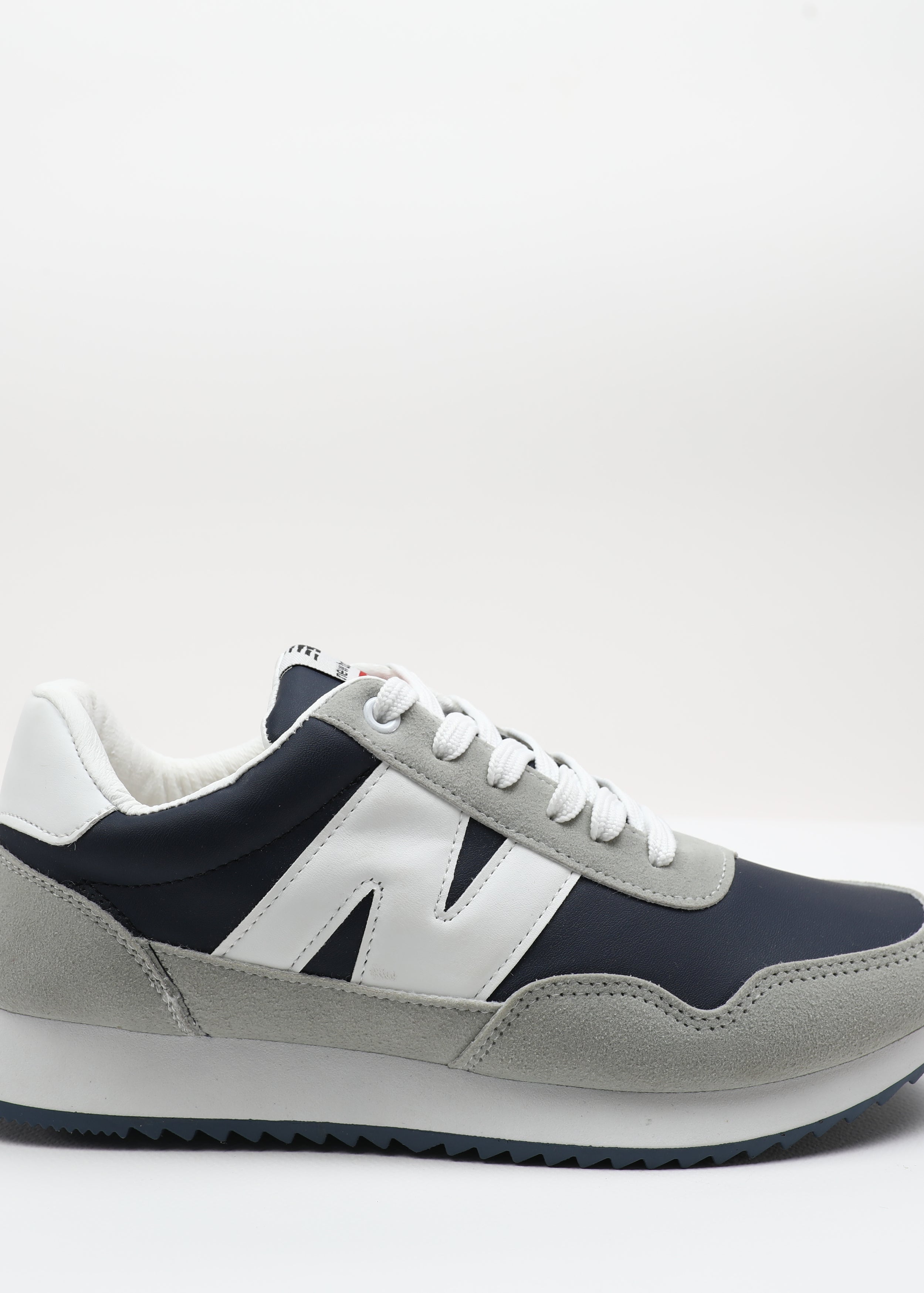 SHOES - MEN - CASUAL